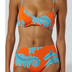 NWT SOLID AND STRIPED LEAF MOTIF BOTTOM
